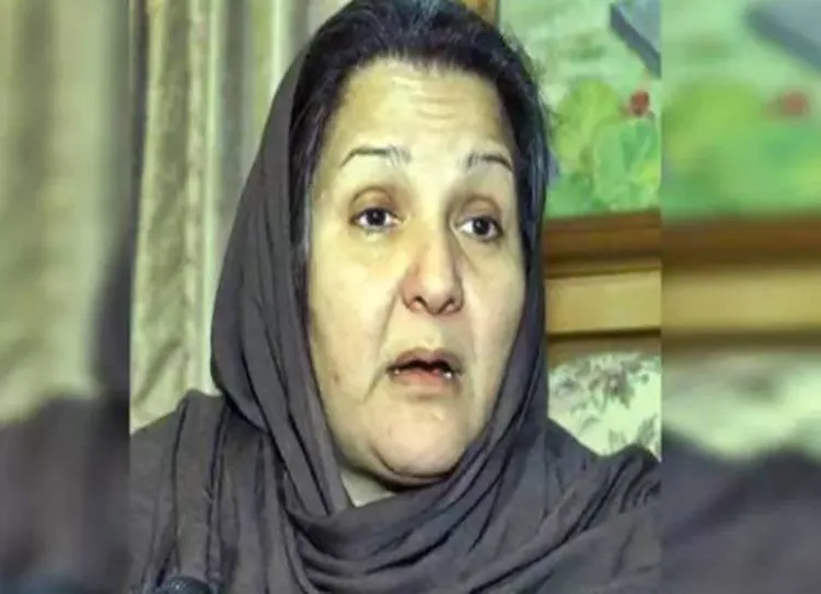 Nawaz sharif wife kulsoon dies