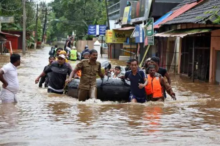 Kerala flood, maharastra flood ,karnataka Flood, nilagir,Avalanche,820 mm rainfall, பேரிடர் மேலாண்மனை வாரியம், வெள்ளம்