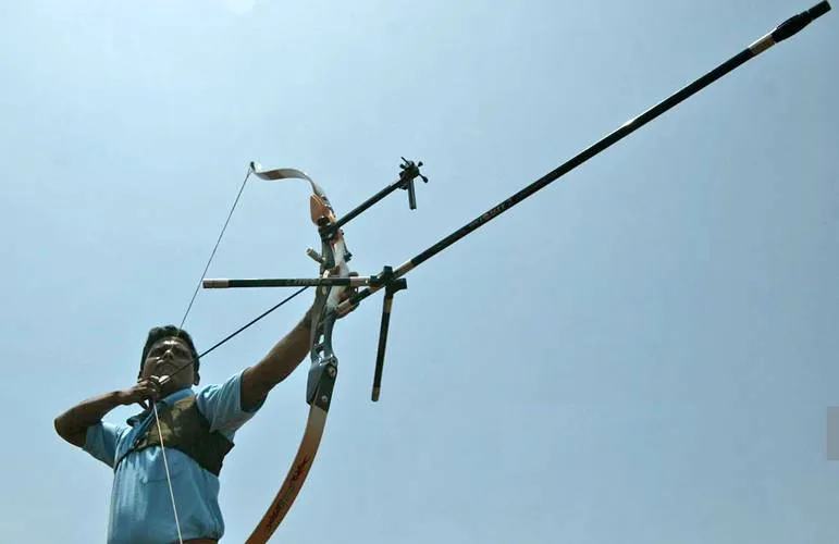 Civil services officers learn archery