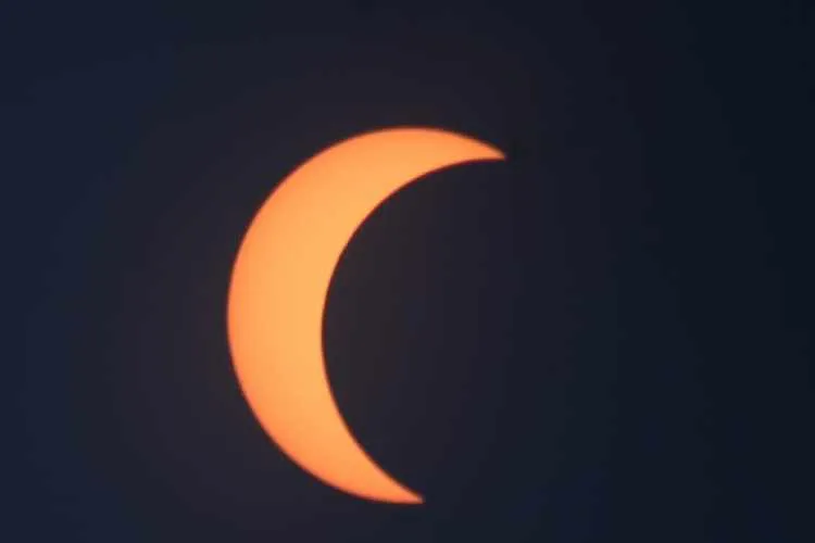 Solar eclipse 2019 : தமிழகம் மற்றும் நாட்டின் பல பகுதிகளில் தெரிந்த சூரிய கிரகண காட்சிகள்