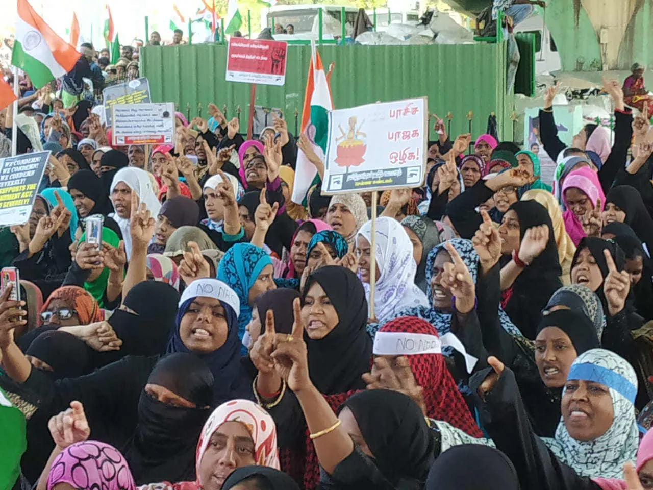 Anti CAA Protest : களத்தில் நிற்கும் சாமானிய பெண்கள்