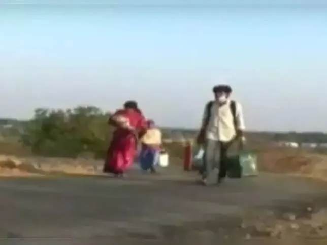 thiruvannamalai ambulance driver exit couple with infant 25 km walk