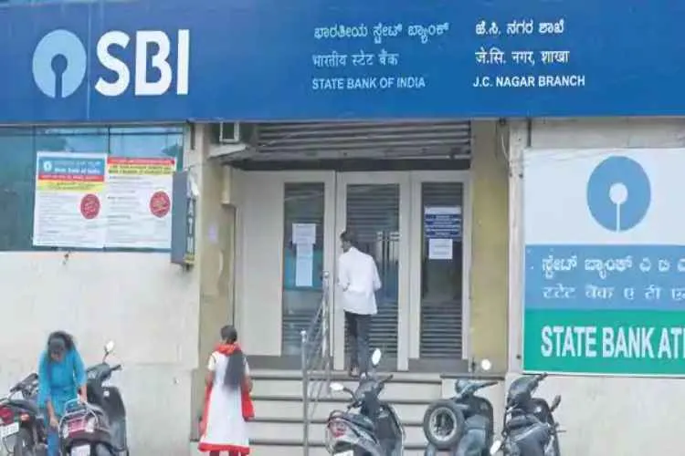 SBI,SBI ATM safety mantra,ATM card fraud,SBI ATMs,SBI customers,SBIaccount holders,ATM cloning,SBI ATM security tips, SBI news, SBI news in tamil, SBI latest news, SBI latest news in tamil