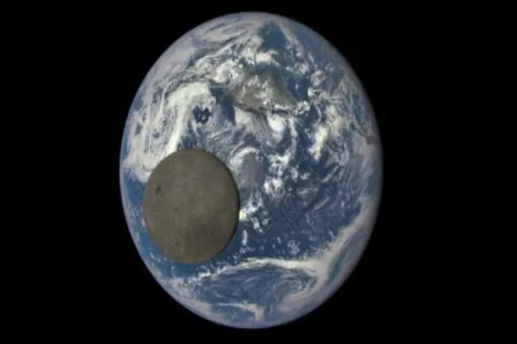 Moon, Solar system, earth, moon asymmetry, why moon is asymmetric, far side moon, near side moon, moon, kreep
