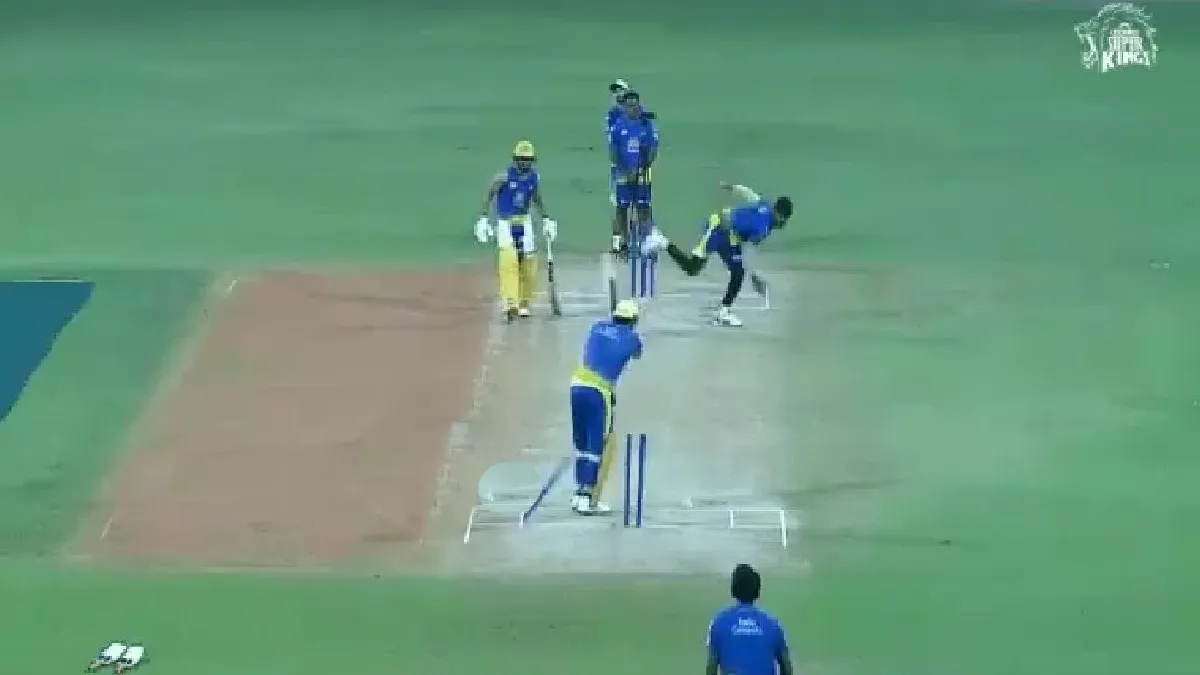 Ipl 2021 tamil news MS DHONI gets bowled out during practice match video goes viral
