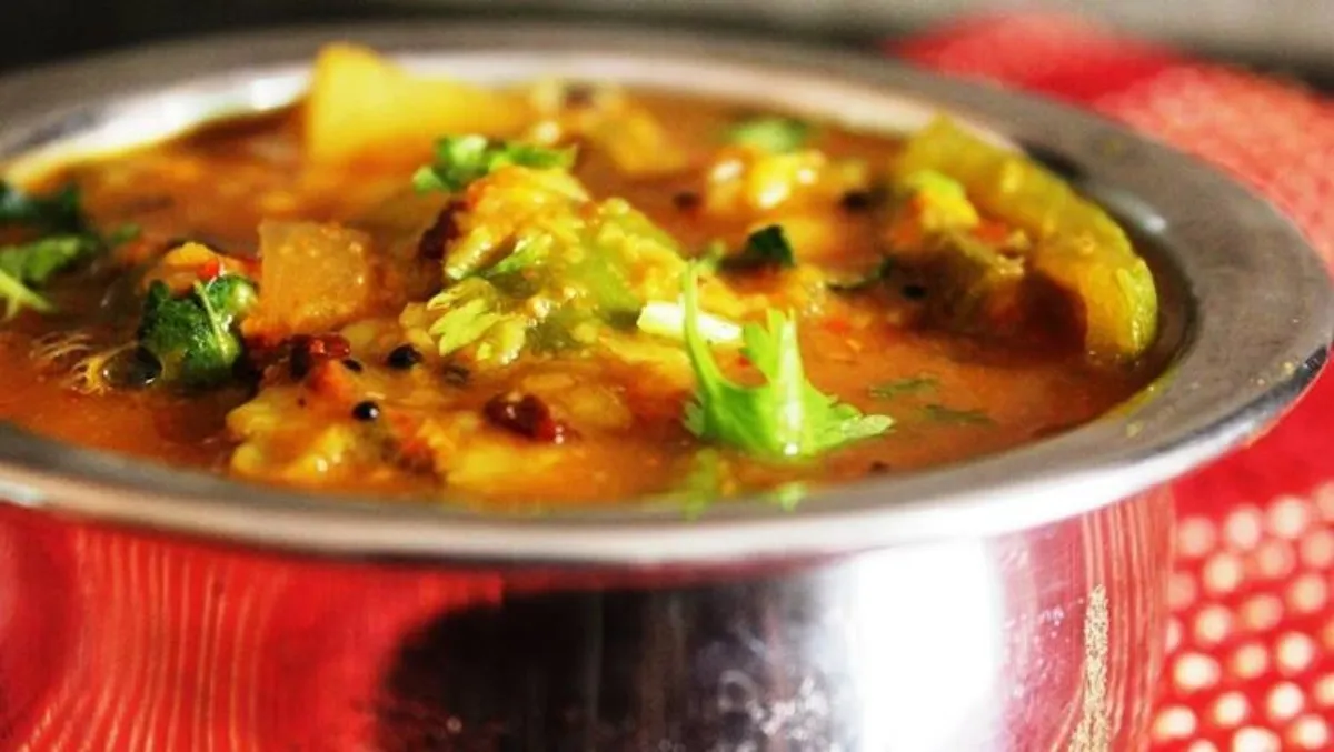 Simple Sambar Recipe Onion Sambar Sambar Recipes Tamil