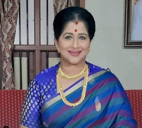 actress kavitha