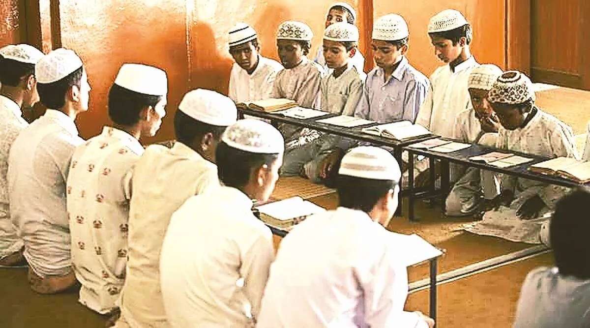 சிறுபான்மையினர் பள்ளிகளை RTE க்குள் கொண்டு வர வேண்டும்; NCPCR பரிந்துரை