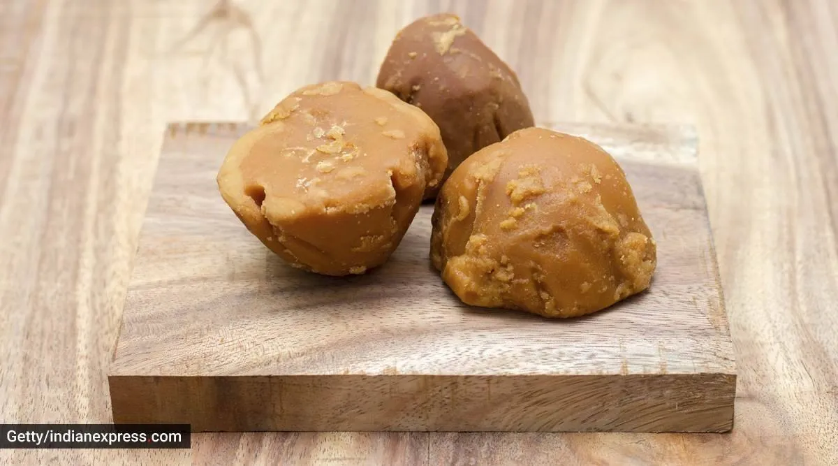 jaggery benefits tamil: how jaggery is made from sugarcane in tamil