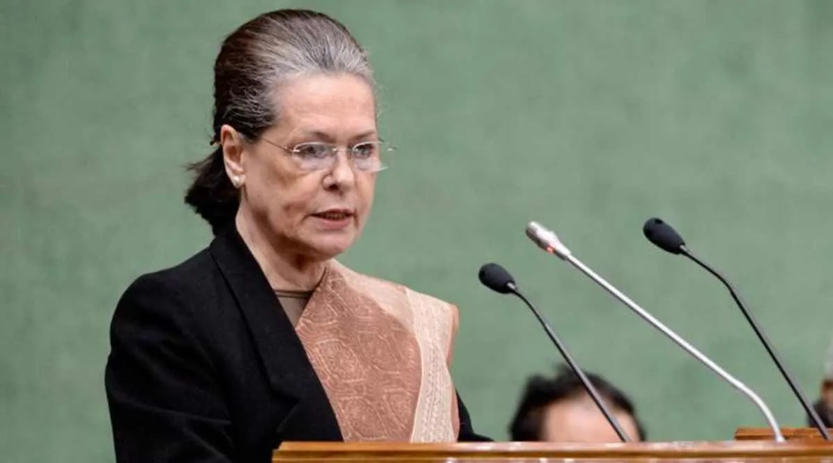 Sonia Gandhi reaches out to opposition leaders