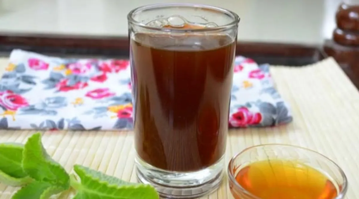 Healthy drinks tamil: simple steps to make Karpooravalli Ginger tea in tamil