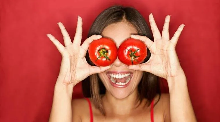 simple tomato face mask