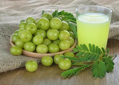 Gooseberry with honey so may benefits in health