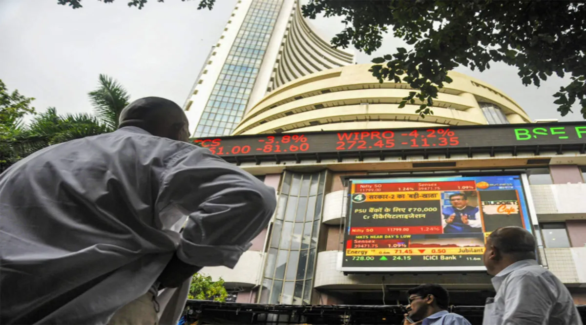 Today Stock Market: கரடி, காளை இடையே போட்டி