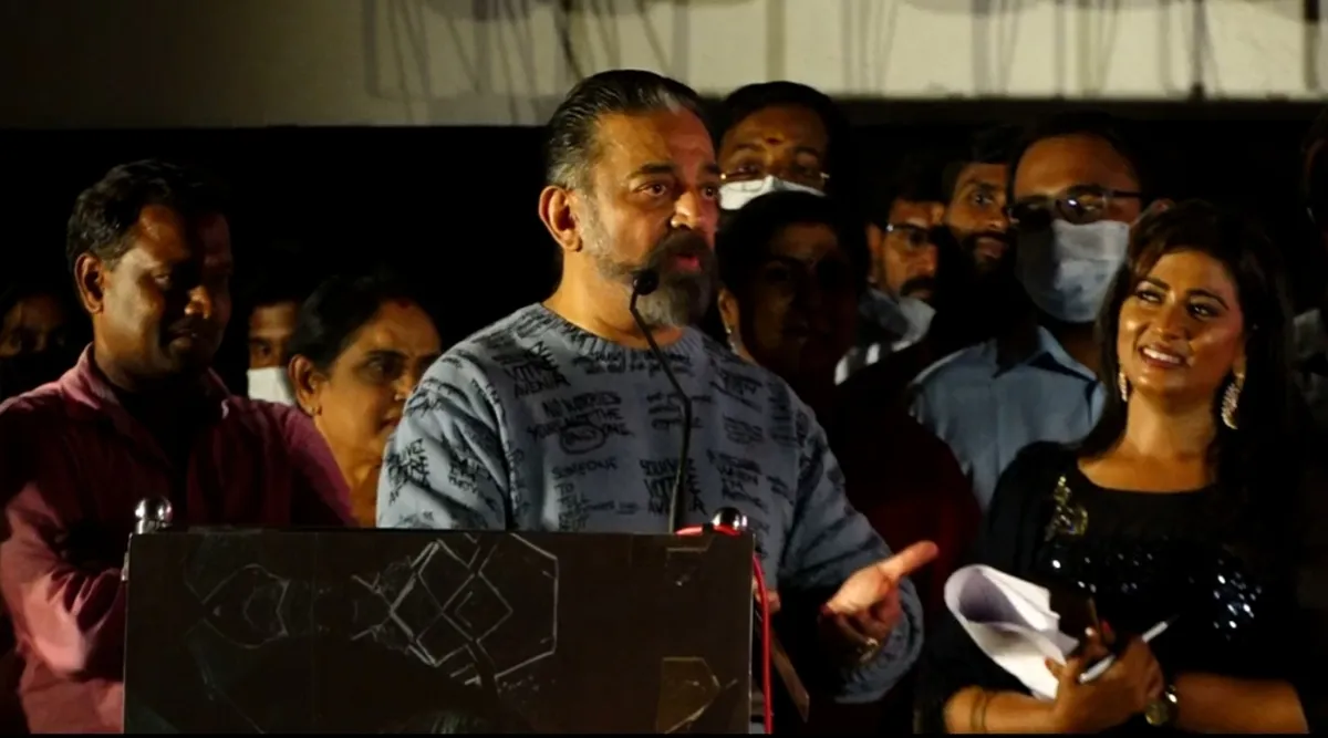 Kamal Haasan congratulates Bharathiraja who returned home after treatment in the hospital
