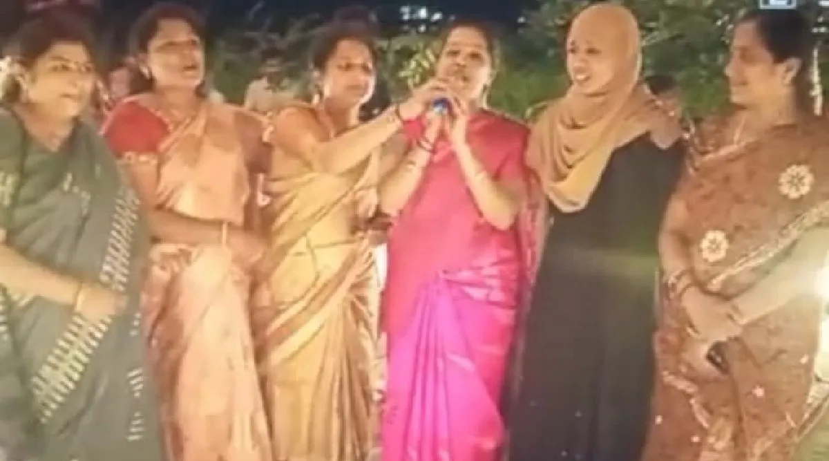 Coimbatore: women councilors singing at the Innisai concert, Video goes viral