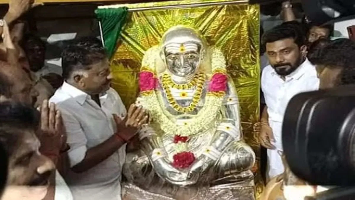 Former CM O Panneer Selvam presented silver armor to Pasumbon Muthuramalingath thevar