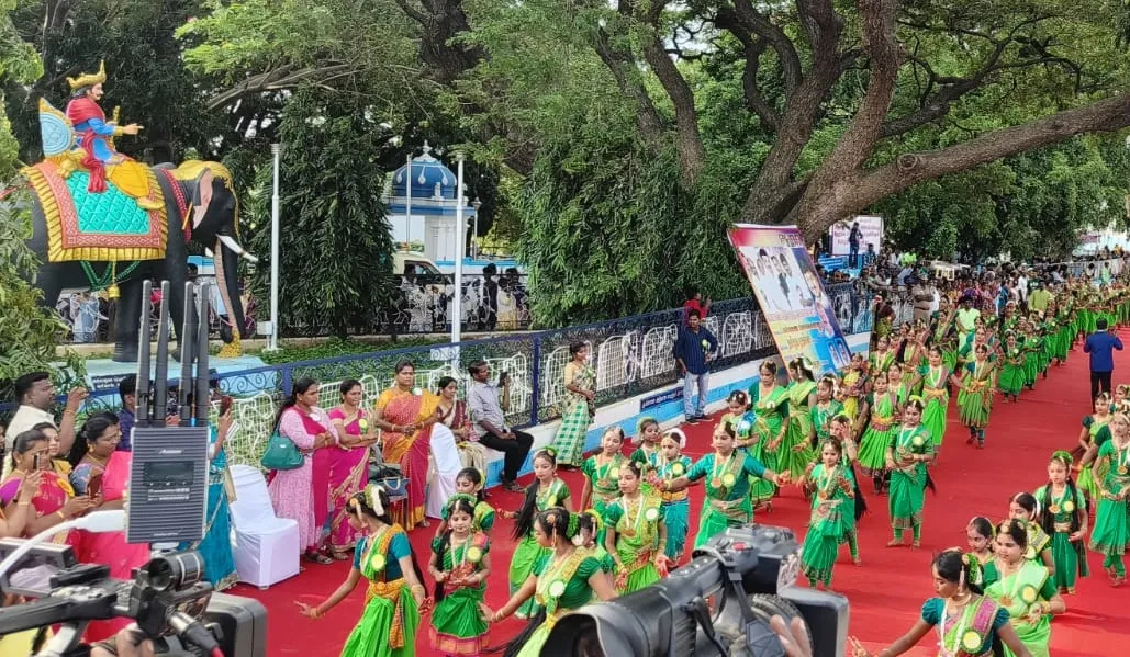 Natyanjali of 1000 girls was held in Trichy
