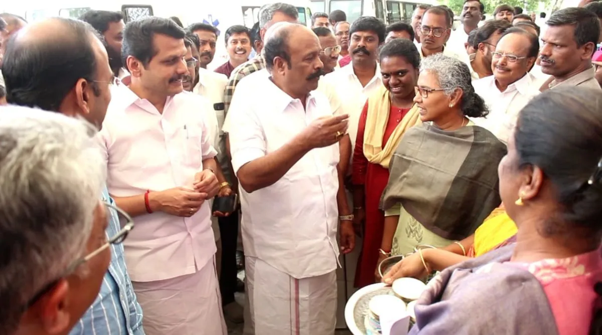 Coimbatore: Minister Periyakaruppan launches Women's group products sale at airport Tamil News