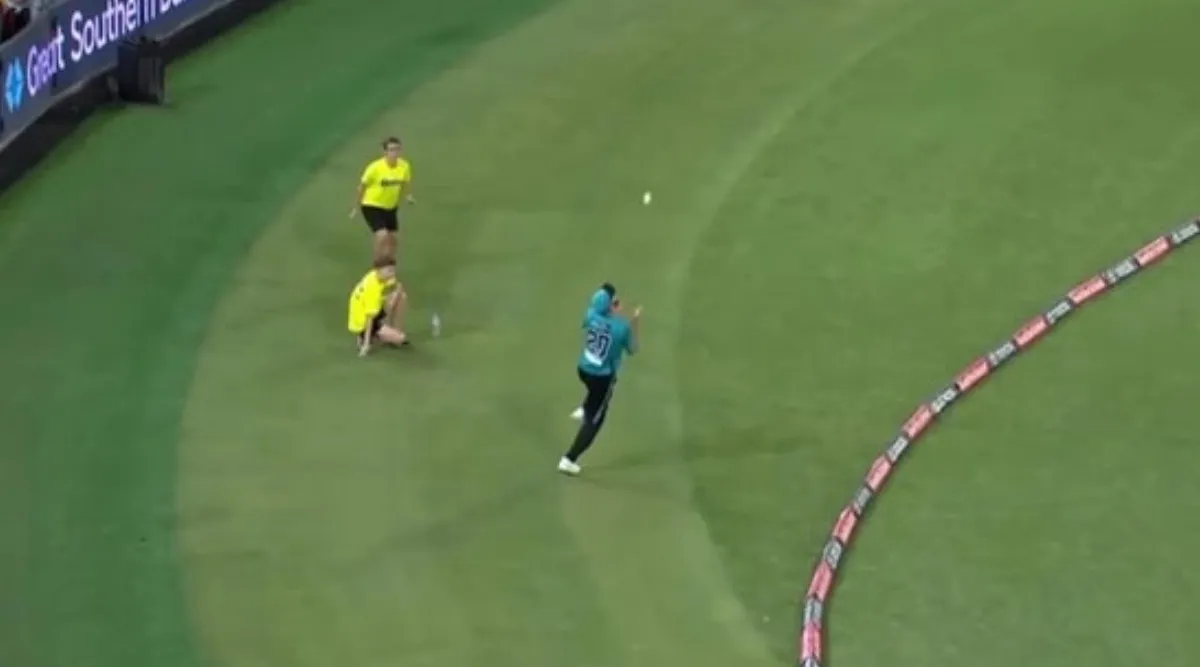 Watch video: Neser's brilliant catch in BBL leaves fans and experts perplexed Tamil News