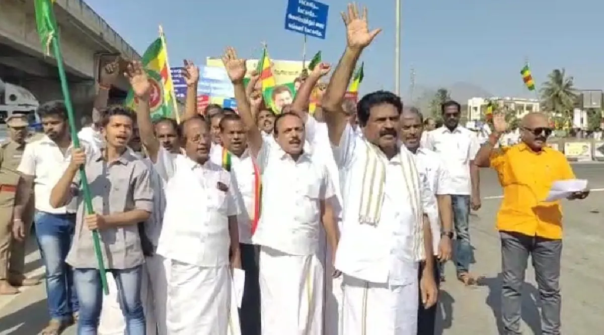Kongunadu Makkal Desia Katchi E.R.Eswaran urged neelampur - madhukarai road into 6 lane road in Coimbatore