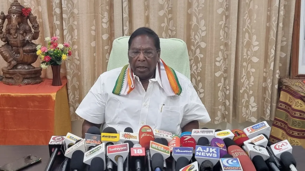 Narayanasamy has said that the Congress will win the Karnataka assembly elections
