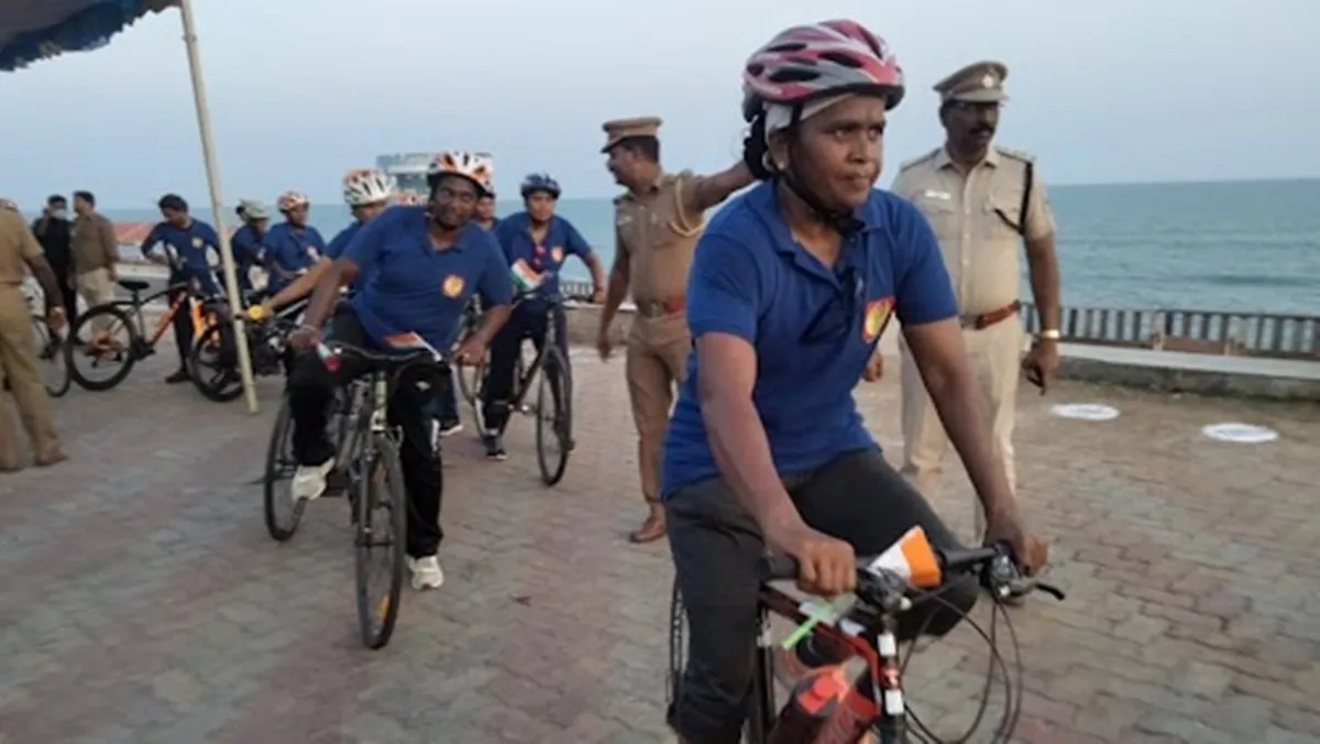 Tamil Nadu Women Police Cycle Rally came to Kanyakumari