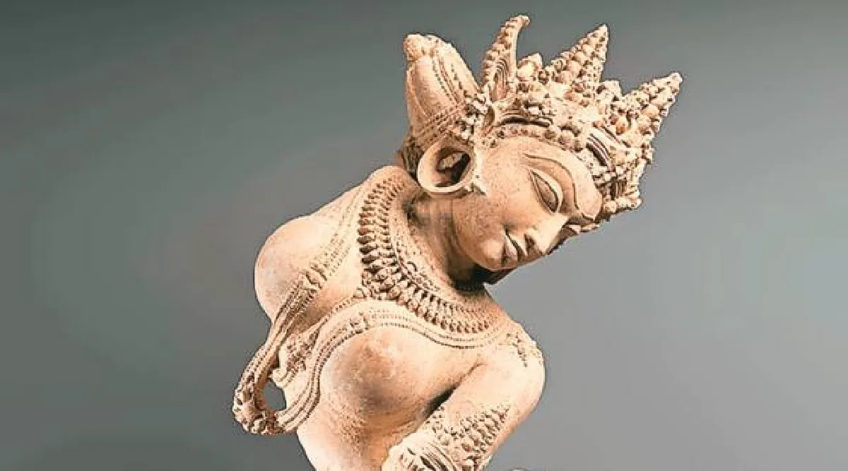smuggler Subhash Kapoor New York Metropolitan Museum transfer 15 antiques to India TAMIL NEWS