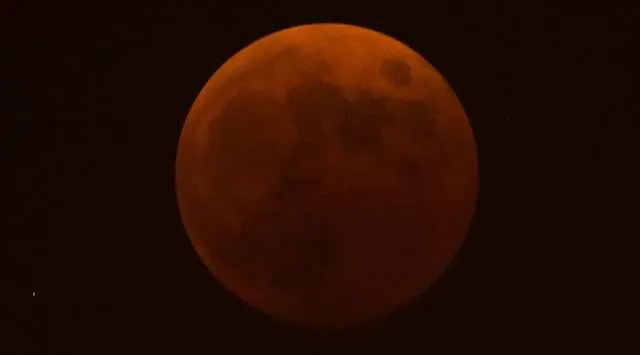 Penumbral lunar eclipse on May 5